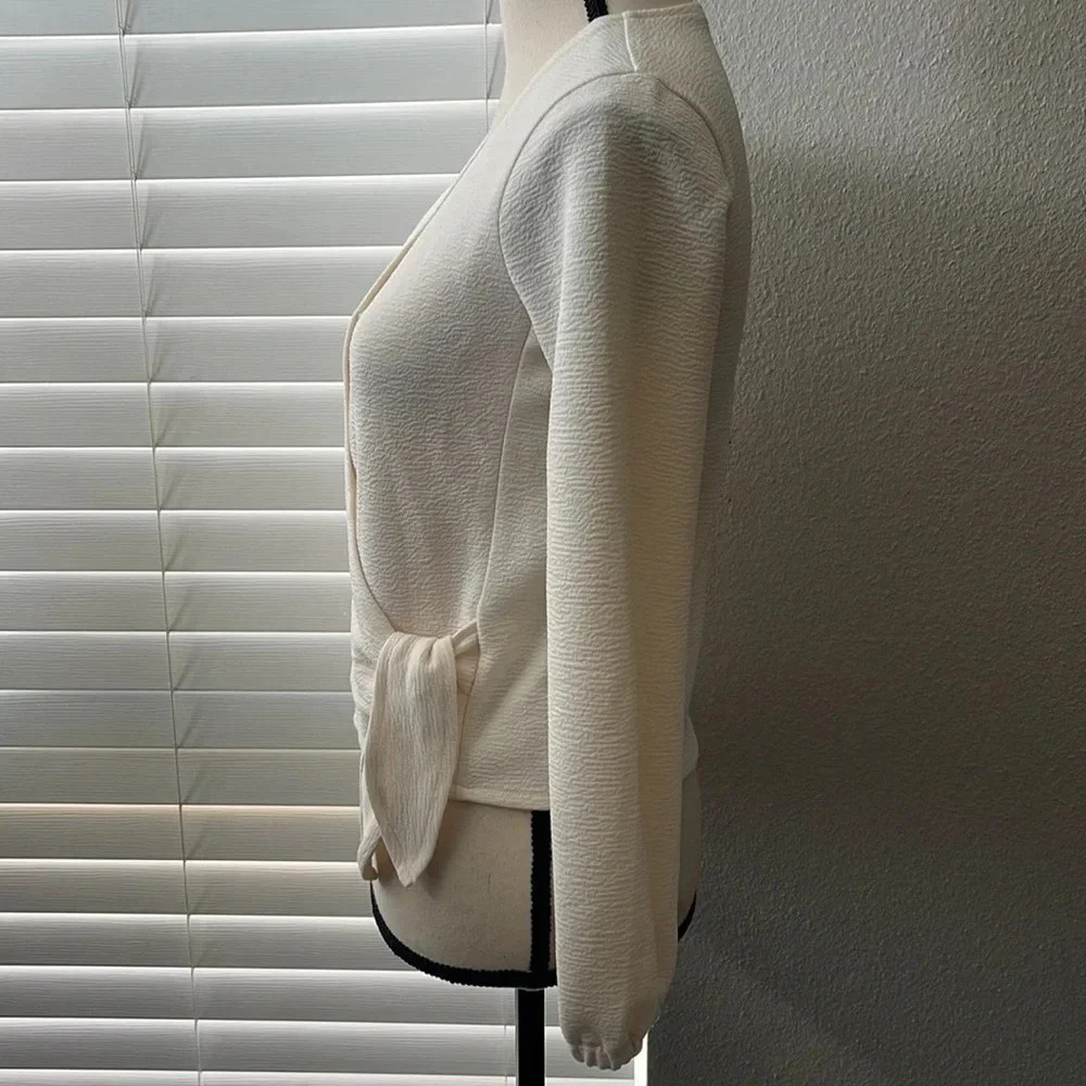 Madewell Texture & Thread Crepe Wrap Top - Picture 6 of 12
